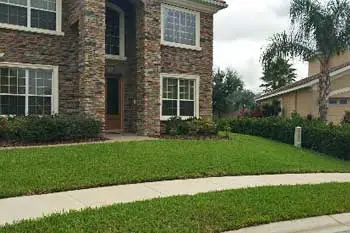 Home in Lakeland, FL where we provide lawn services.